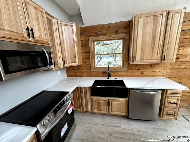 Image 13 of 51 For 1317 Estate  