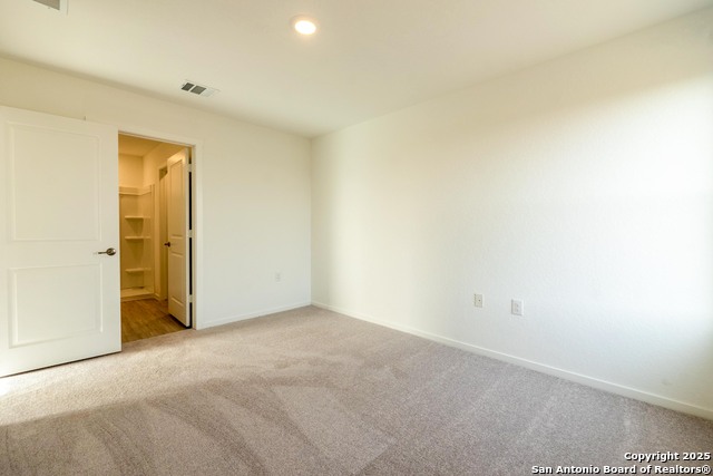 Image 15 of 52 For 1002 Snedeker Dr