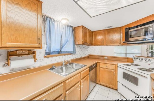 Image 9 of 16 For 2542 Babcock Rd  G205