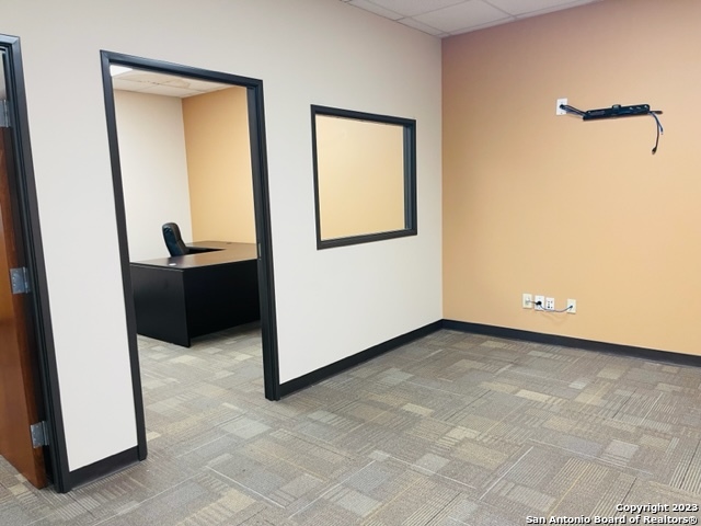 Listing photo id 3 for 119 Bobby Lou Dr