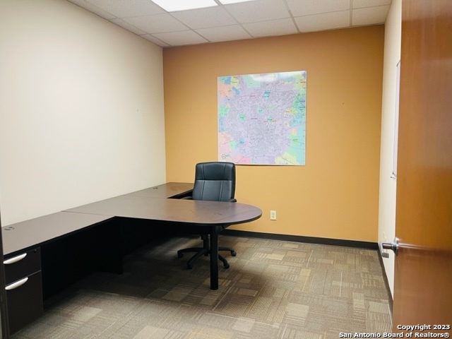 Listing photo id 5 for 119 Bobby Lou Dr