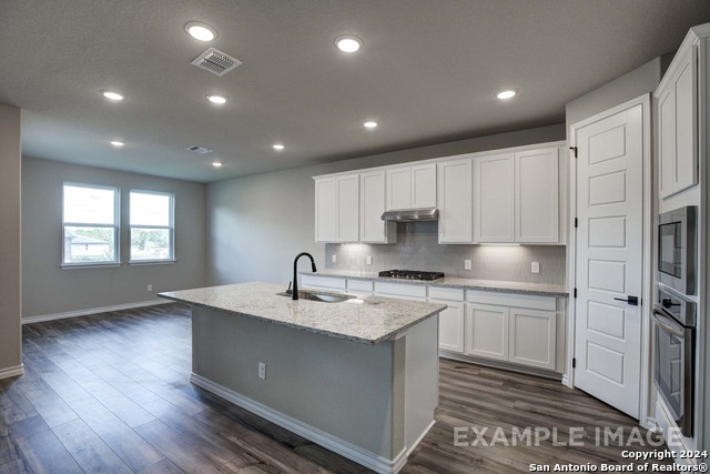 Image 13 of 38 For 2826 Sueno Point