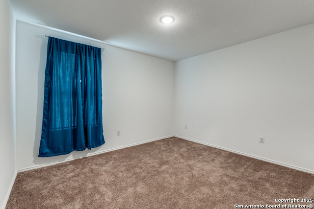 Listing photo id 8 for 13214 Dutra Road