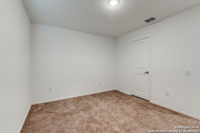 Listing photo id 9 for 13214 Dutra Road