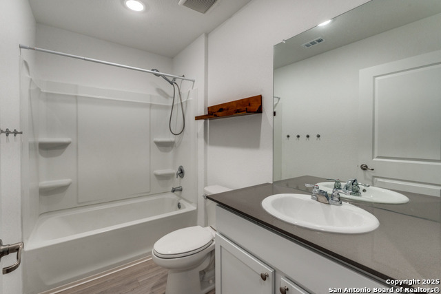 Listing photo id 11 for 13214 Dutra Road
