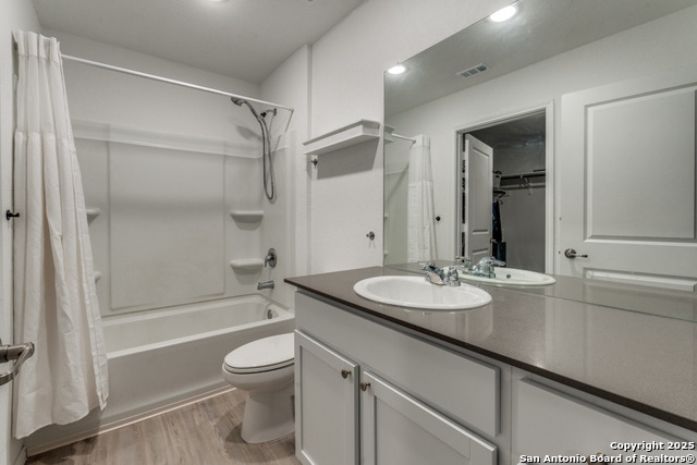 Listing photo id 7 for 13214 Dutra Road