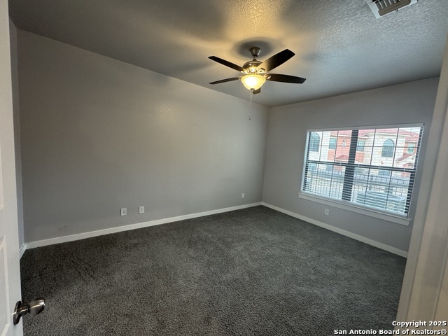 Listing photo id 34 for 6160 Eckhert  Apt 1