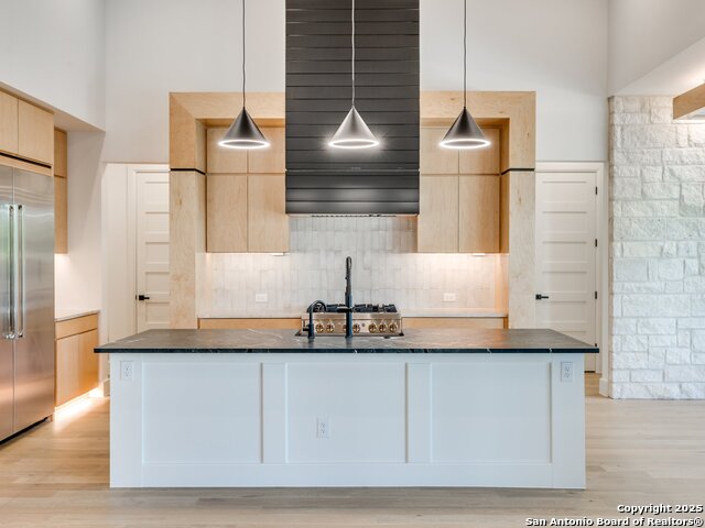 Image 10 of 32 For 116 Chama Dr