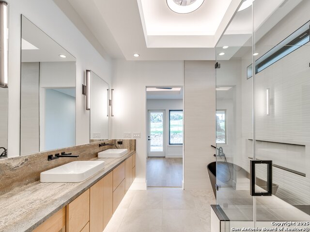 Image 19 of 32 For 116 Chama Dr