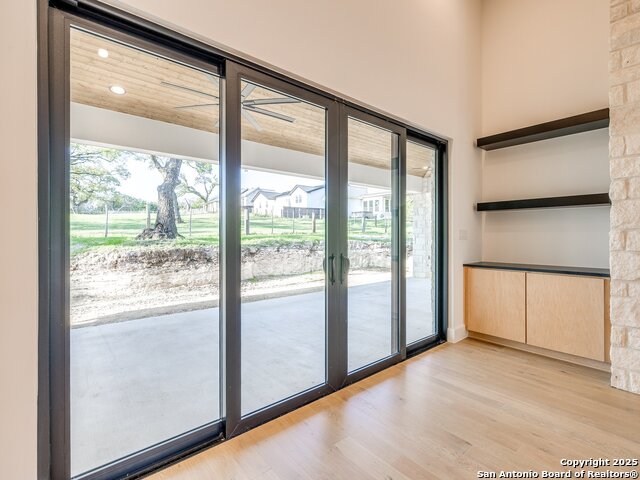 Image 8 of 32 For 116 Chama Dr