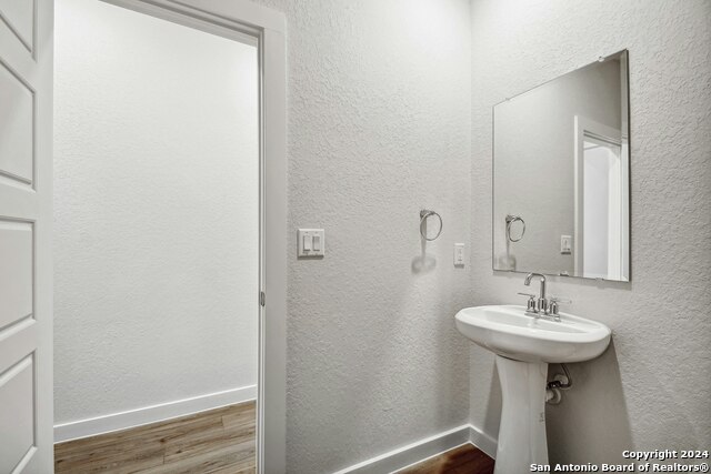 Image 10 of 26 For 2939 Angelou St.