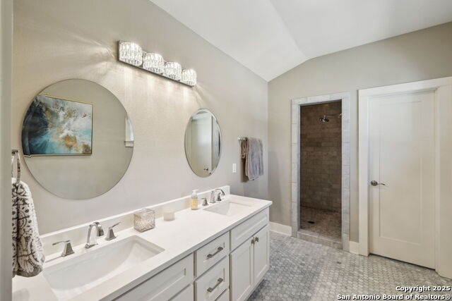 Image 29 of 56 For 260 Edgewood E