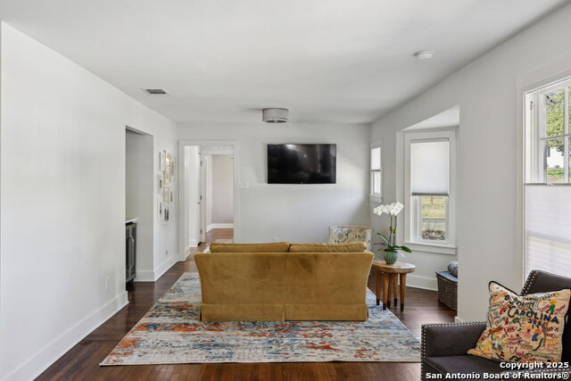 Image 32 of 56 For 260 Edgewood E