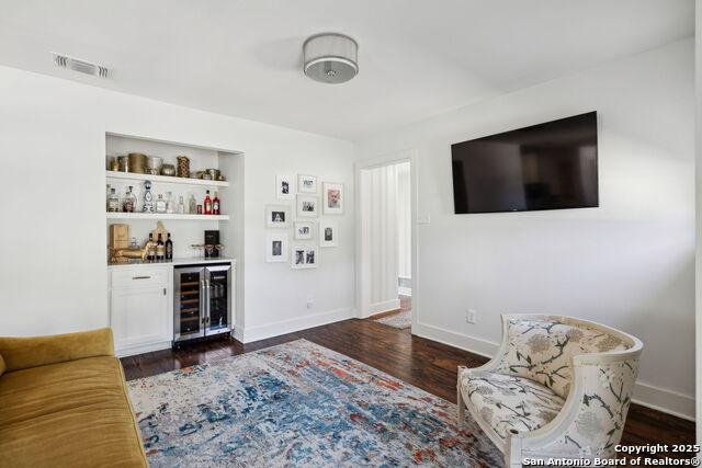 Image 34 of 56 For 260 Edgewood E