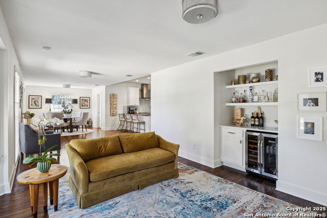 Image 36 of 56 For 260 Edgewood E