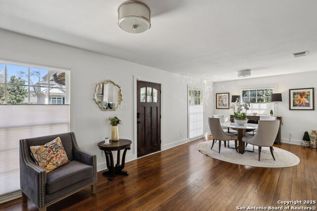 Image 8 of 56 For 260 Edgewood E
