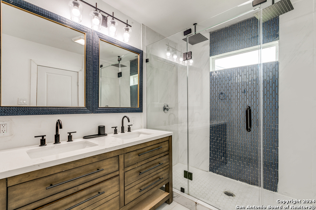 Image 21 of 26 For 614 Delmar St