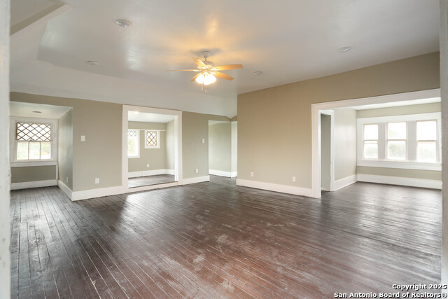 Image 37 of 44 For 339 Woodlawn Avenue W