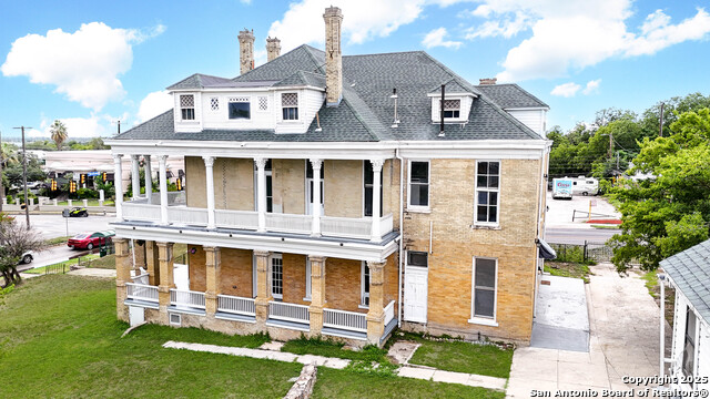 Image 44 of 44 For 339 Woodlawn Avenue W