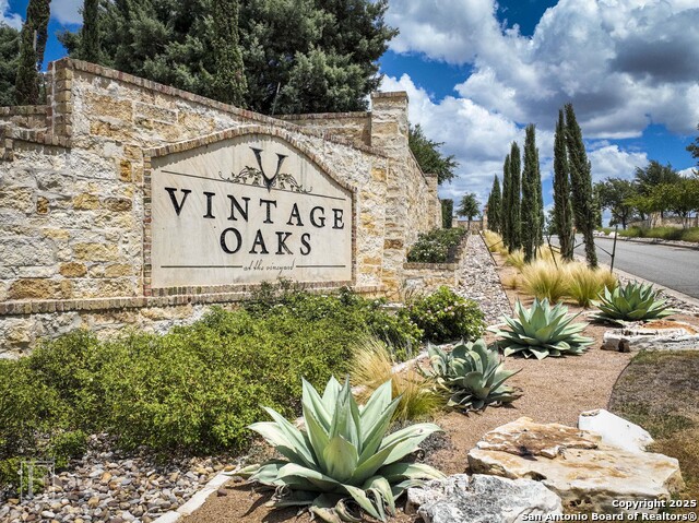 Image 28 of 44 For 2015 Brunello