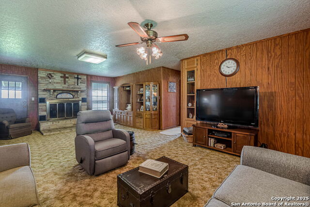 Listing photo id 37 for 2034 County Road 342