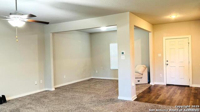 Listing photo id 2 for 9111 Spigel