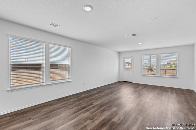 Image 9 of 25 For 8140 Hamrick Circle