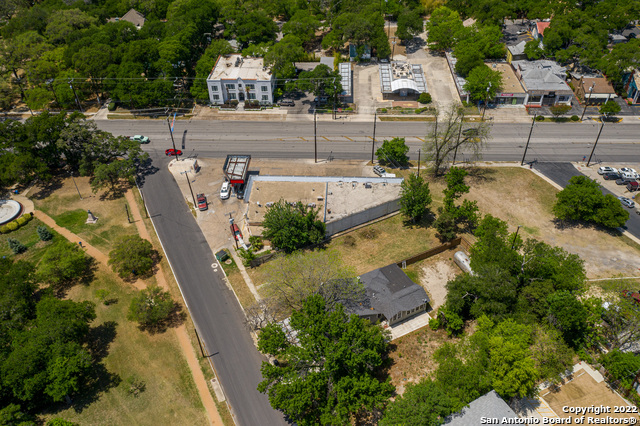 Image 10 of 33 For 111 Parland Pl