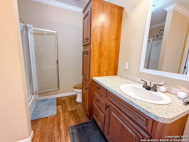 Image 30 of 38 For 8824 Fm 140 W