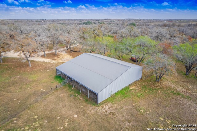 Listing photo id 48 for 1657 County Road 434