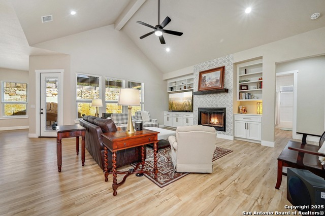 Image 8 of 37 For 2331 Coral Stone