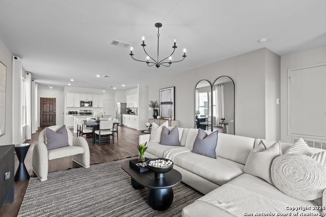Listing photo id 12 for 13502 Windward