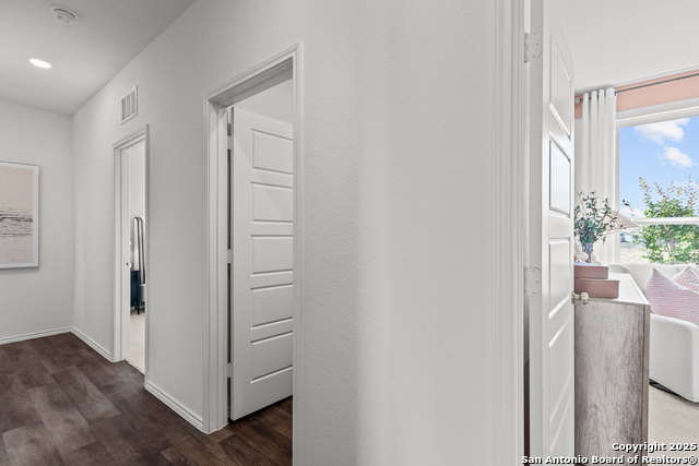 Listing photo id 15 for 13502 Windward