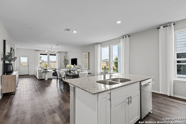 Listing photo id 18 for 13502 Windward
