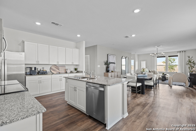Listing photo id 19 for 13502 Windward