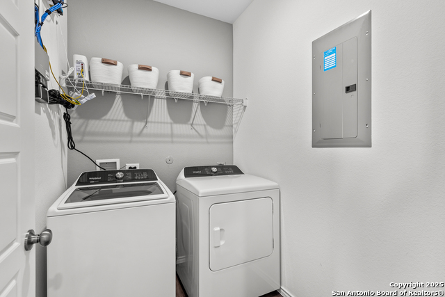 Listing photo id 20 for 13502 Windward