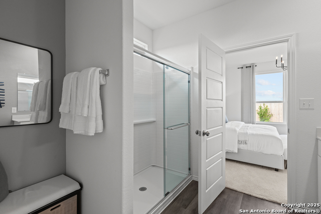 Listing photo id 21 for 13502 Windward