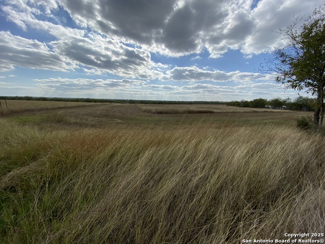 Listing photo id 20 for 12020 Interstate 10