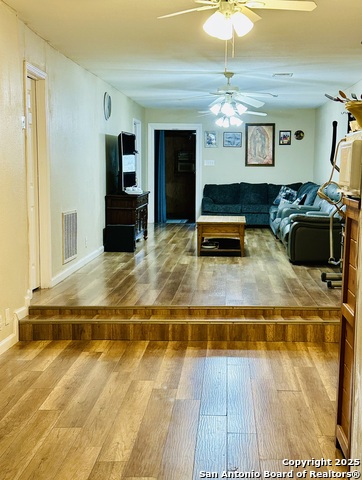 Image 13 of 35 For 7941 Fm 1346 Lot 7