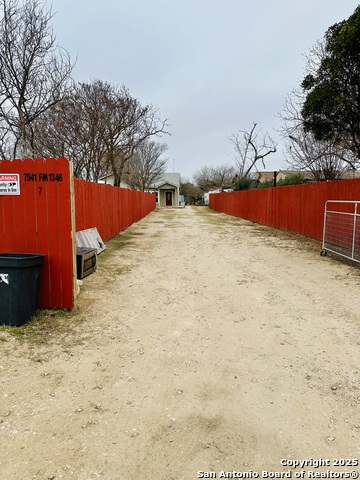 Image 31 of 35 For 7941 Fm 1346 Lot 7