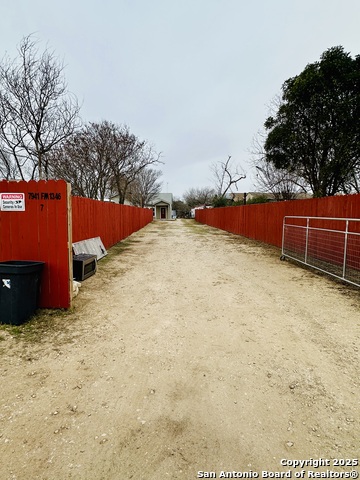 Image 32 of 35 For 7941 Fm 1346 Lot 7