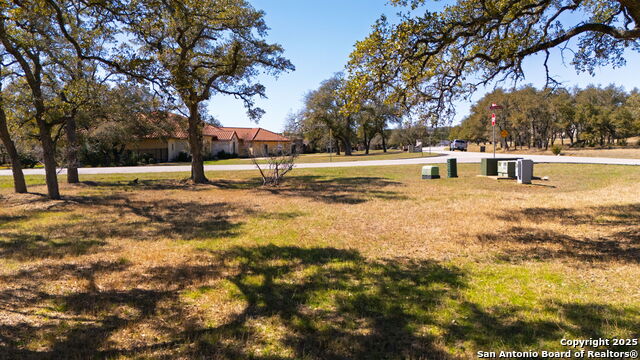 Listing photo id 7 for 117 Covered Bridge Dr