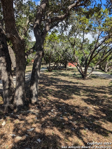 Image 27 of 27 For 809 Lakebreeze Dr