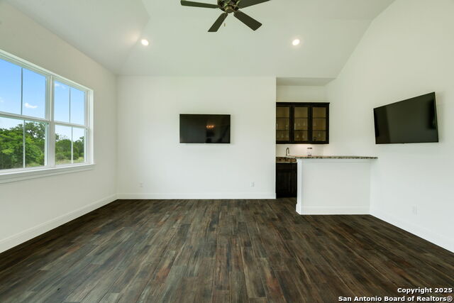 Listing photo id 16 for 268 Secret Way