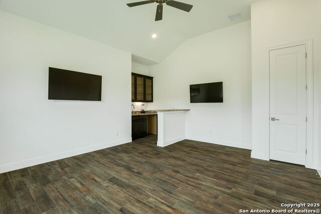 Listing photo id 17 for 268 Secret Way