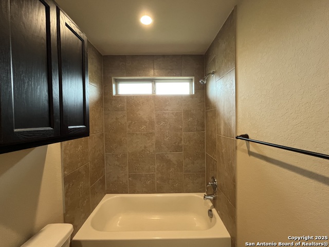 Image 19 of 28 For 6534 Marcel Way  101