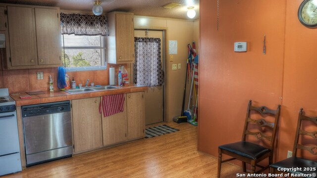 Image 13 of 38 For 560 Pine Mountain