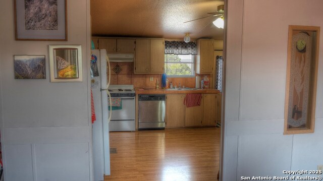 Image 16 of 38 For 560 Pine Mountain