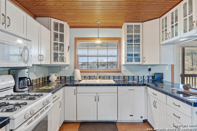 Listing photo id 2 for Address Not Provided