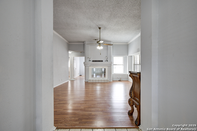 Image 2 of 32 For 10114 Cedarmont